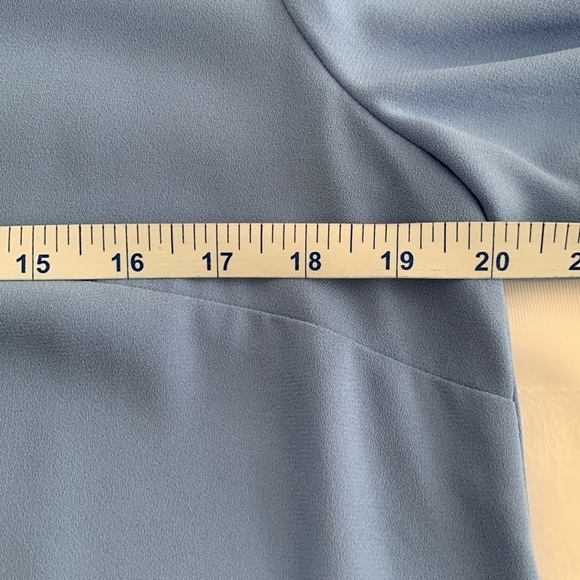 Talbots Blue Blouse w/Criss Cross detailing on Front, Scalloped Hem. Size M - Picture 8 of 9